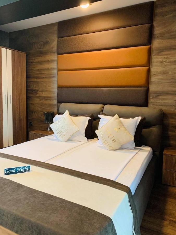 Отель Acktion Deluxe Шумен Экстерьер фото